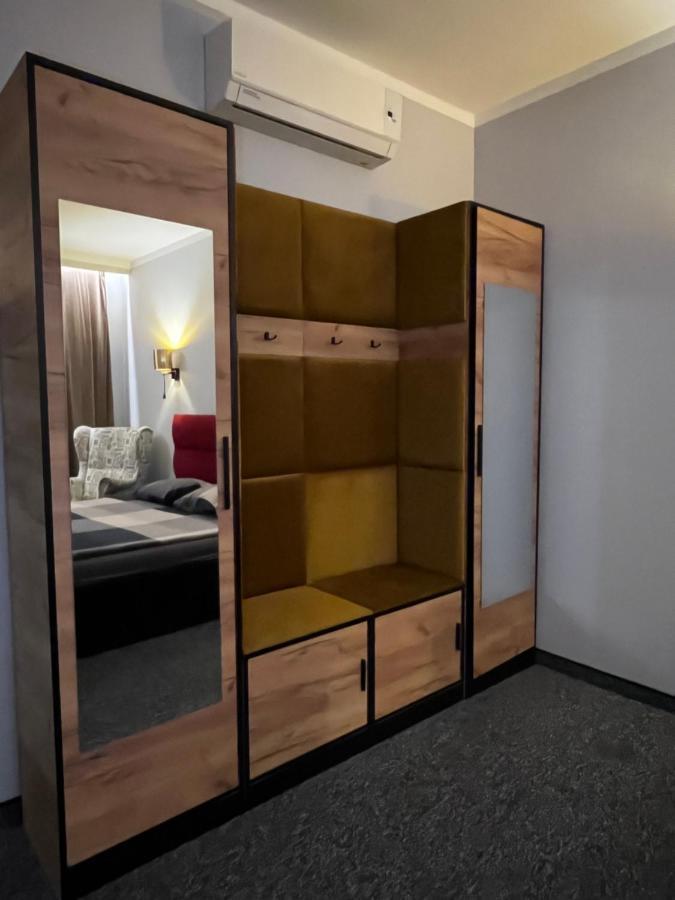 Cosy Apartments Deluxe Краків Екстер'єр фото